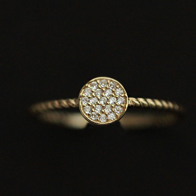 Elegant Round Style Ring